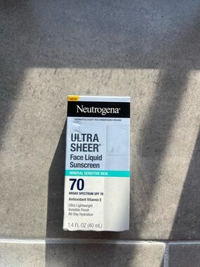 Brand New Neutrogena Ultra Sheer Face Liquid Sunscreen SPF 70 Quantity of One